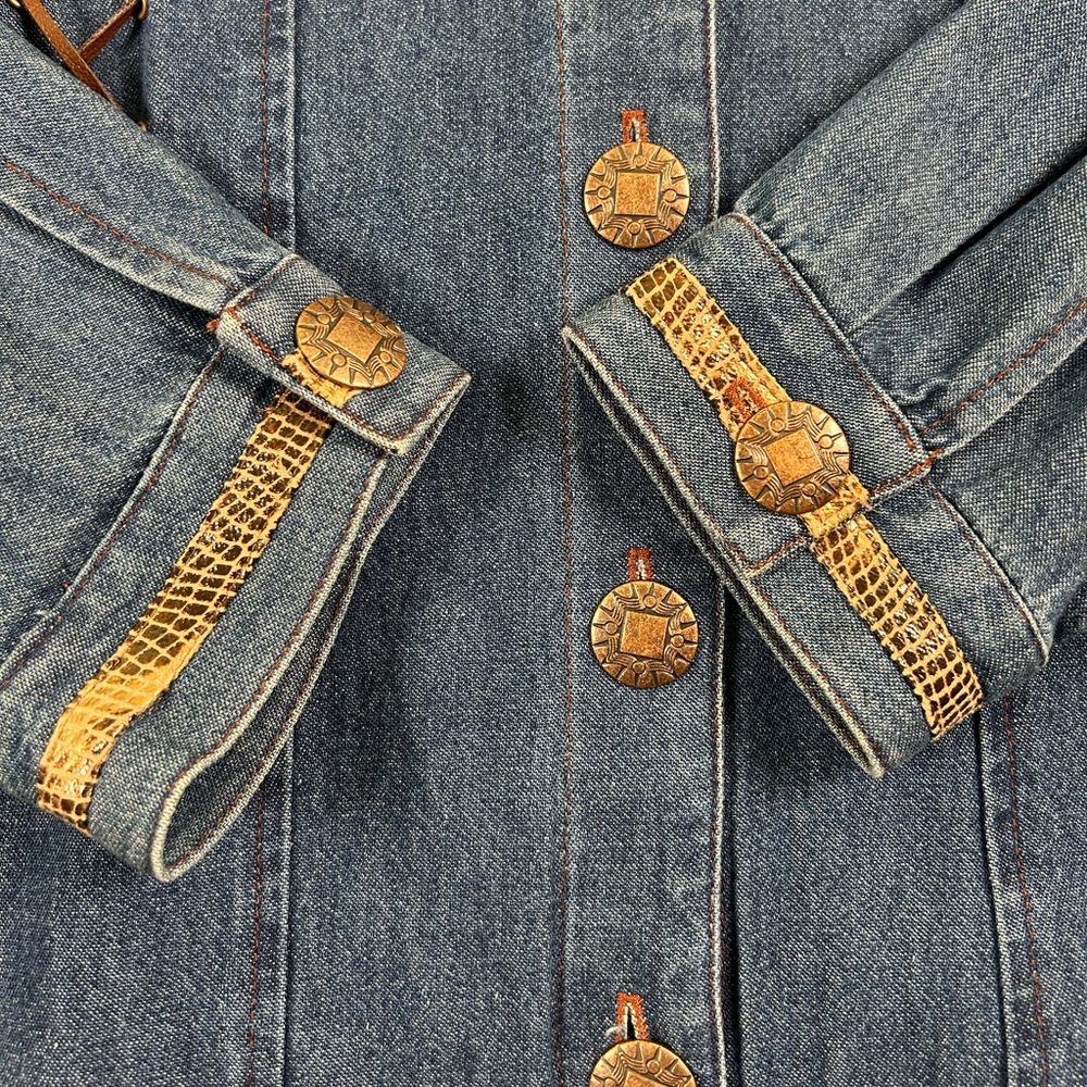 VTG 90s Nancy Bolen Western Boho Denim Shacket Snake Print Feather Trim Sz 18 - Picture 9 of 16